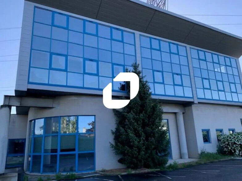 13 Chemin Des Près Secs, Civrieux-d'Azergues à louer - Photo du bâtiment - Image 2 de 31