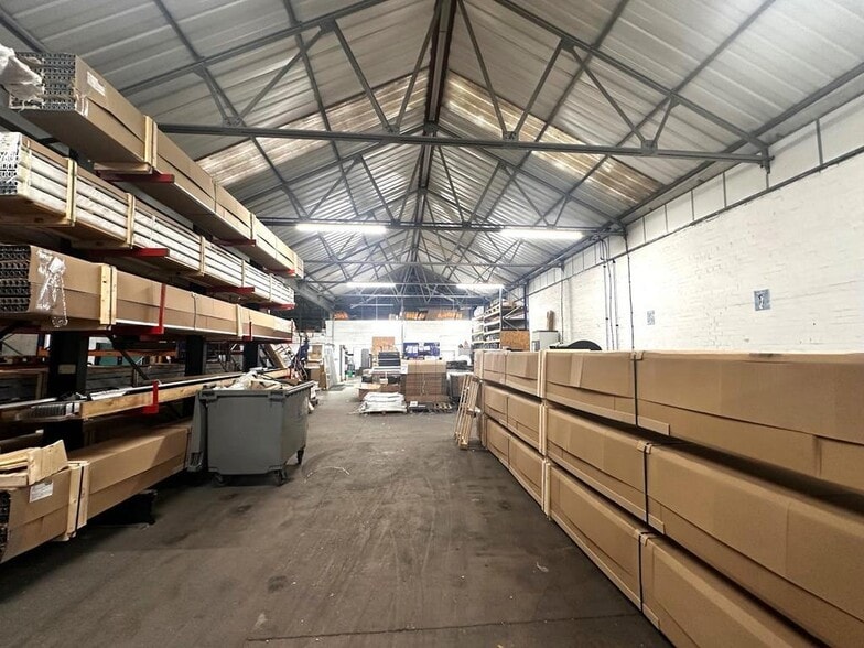 Mackadown Ln, Birmingham for lease - Interior Photo - Image 3 of 8