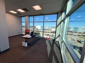 244 S Gateway Pl, Jenks, OK for lease Interior Photo- Image 2 of 15