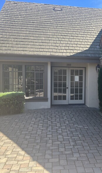 260 San Jose St, Salinas, CA à louer - Photo du bâtiment - Image 2 de 3