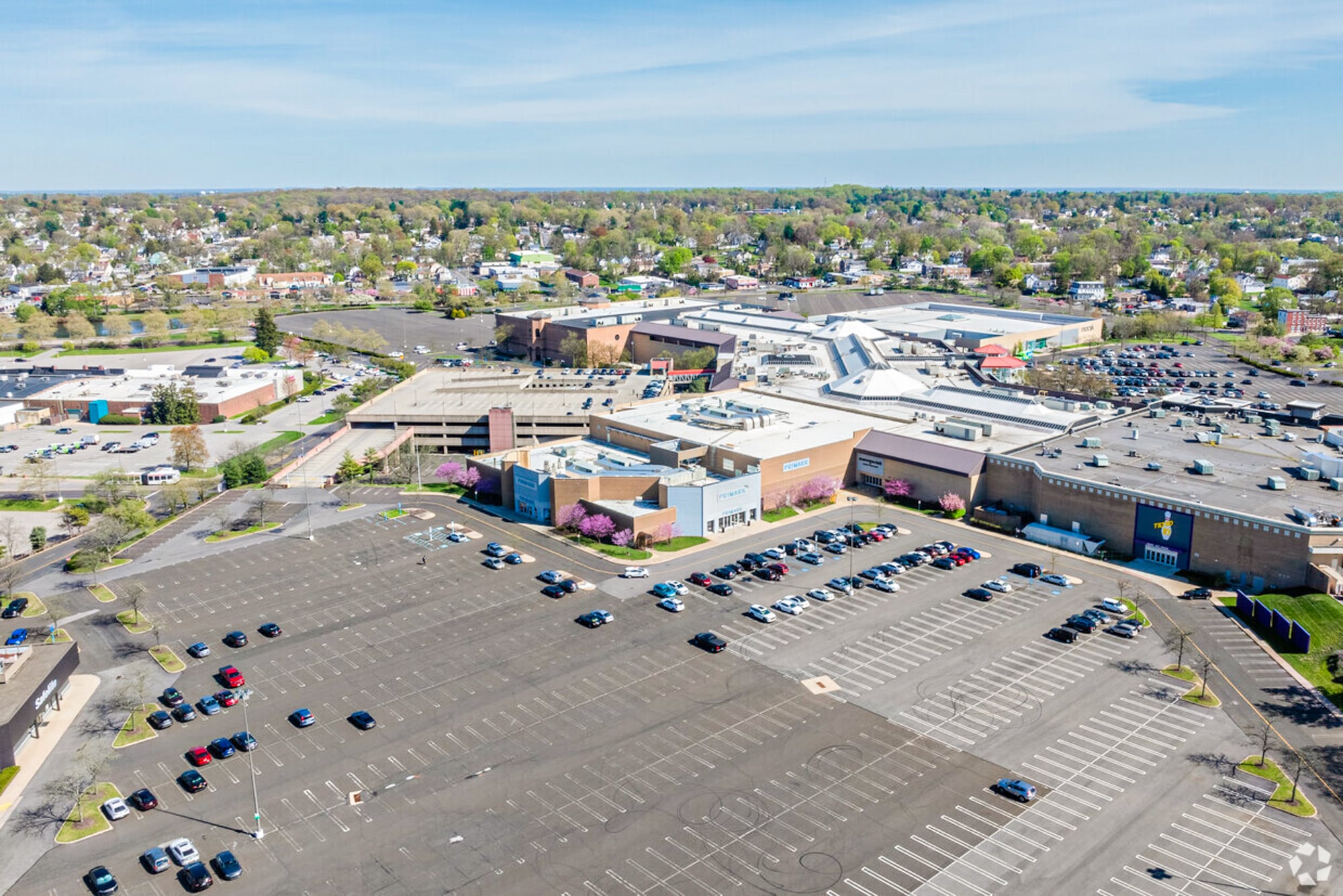 2500 W Moreland Rd, Willow Grove, PA for lease Primary Photo- Image 1 of 7