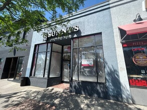 2936 S Lyndale Ave, Minneapolis, MN à louer Photo intérieure- Image 1 de 8