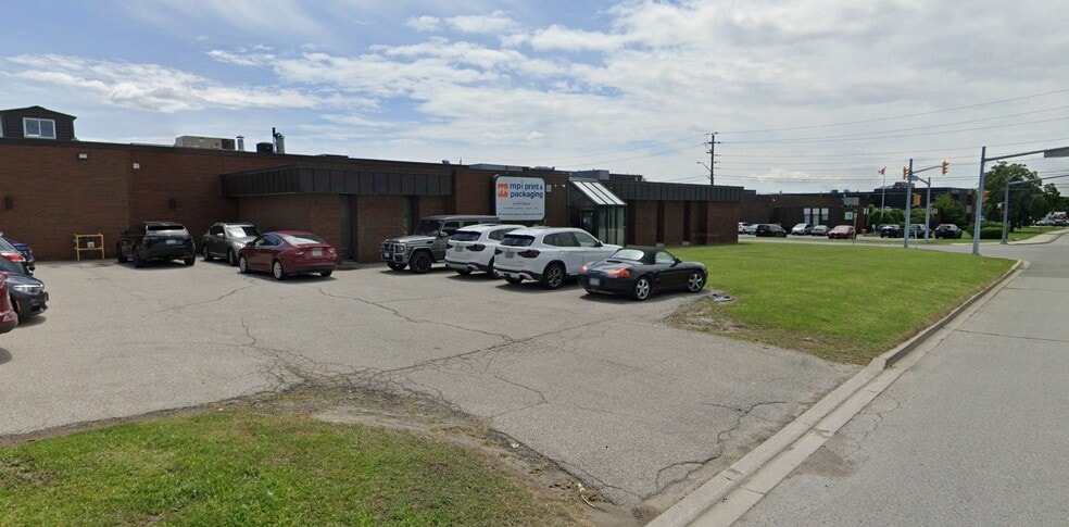 1340 Aerowood Dr, Mississauga, ON for lease - Building Photo - Image 2 of 7
