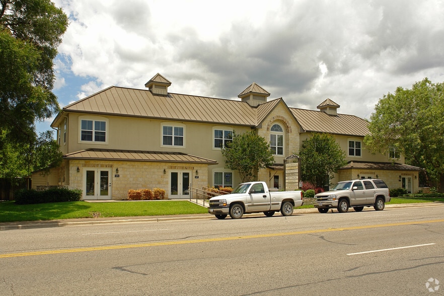 624 N Main St, Boerne, TX for sale - Building Photo - Image 3 of 9