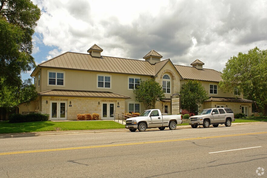 624 N Main St, Boerne, TX à vendre - Photo du bâtiment - Image 3 de 9