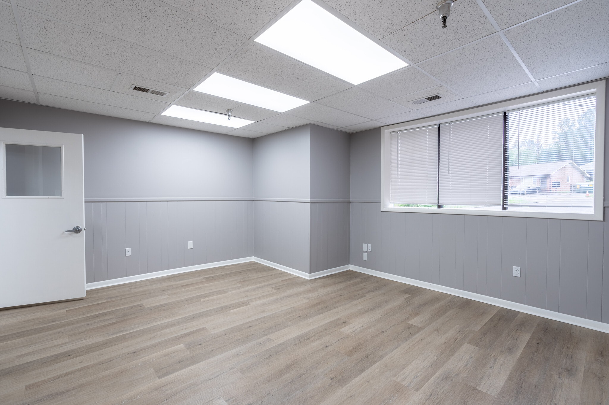 1379 McDow Dr, Rock Hill, SC for lease Interior Photo- Image 1 of 7