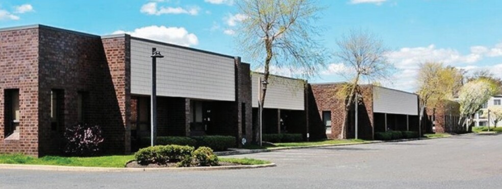 520 Fellowship Rd, Mount Laurel, NJ for sale - Building Photo - Image 1 of 1