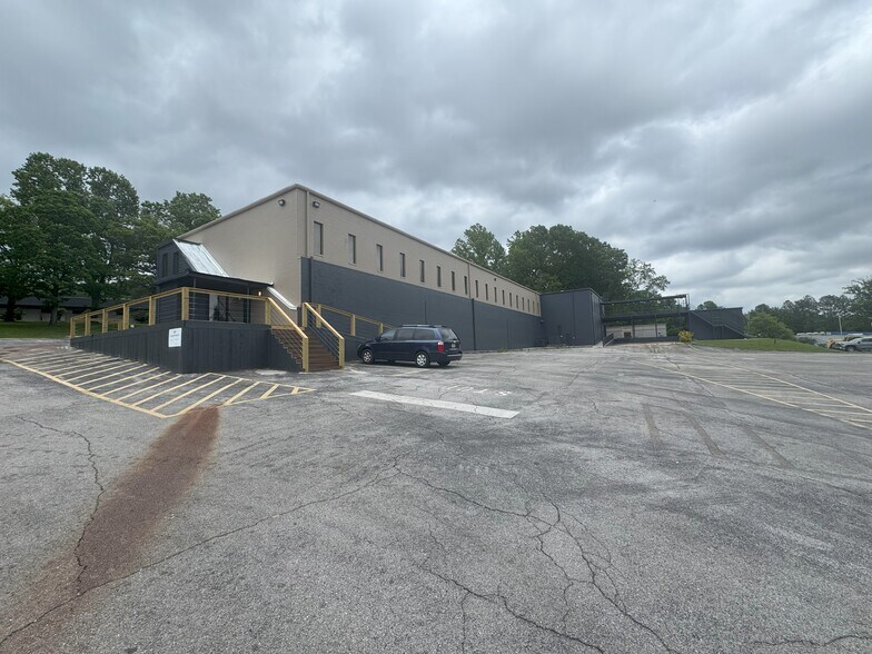 140 Research Blvd, Madison, AL à louer - Photo du bâtiment - Image 2 de 21