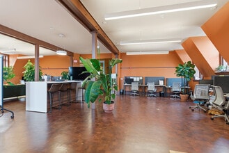 601 Dr Martin Luther King Jr Blvd, Newark, NJ for lease Interior Photo- Image 2 of 7
