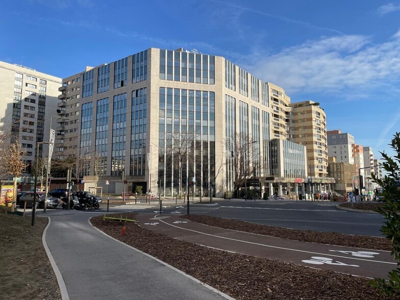 40 Boulevard Henri Sellier, Suresnes à louer - Photo du bâtiment - Image 1 de 19