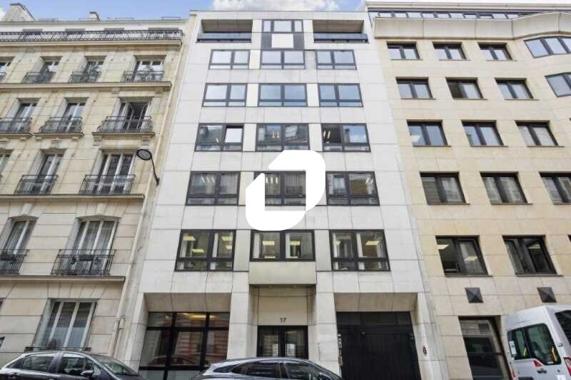 Office in Neuilly-sur-Seine for lease Building Photo- Image 1 of 10