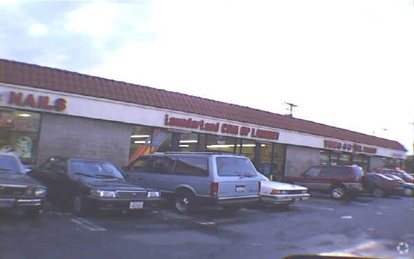 1681-1693 N Eastern Ave, Los Angeles, CA à vendre Photo du bâtiment- Image 1 de 1