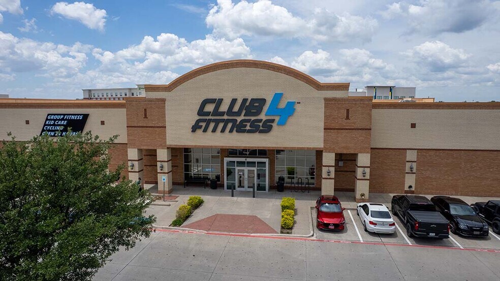 3190 S Central Expy, McKinney, TX à louer - Photo du bâtiment - Image 3 de 7