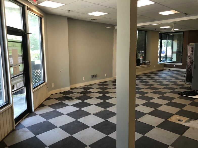 4348 Culver Rd, Rochester, NY for lease - Interior Photo - Image 3 of 5