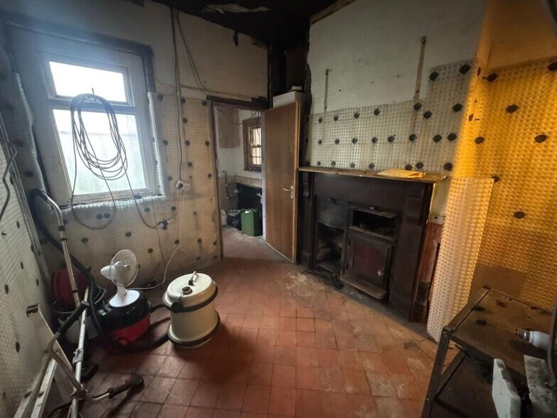 2A Victoria Rd, Port Talbot à vendre - Photo intérieure - Image 3 de 13