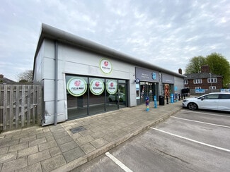 Plus de détails pour 31 Annan Rd, Gretna - Commerce de détail à louer