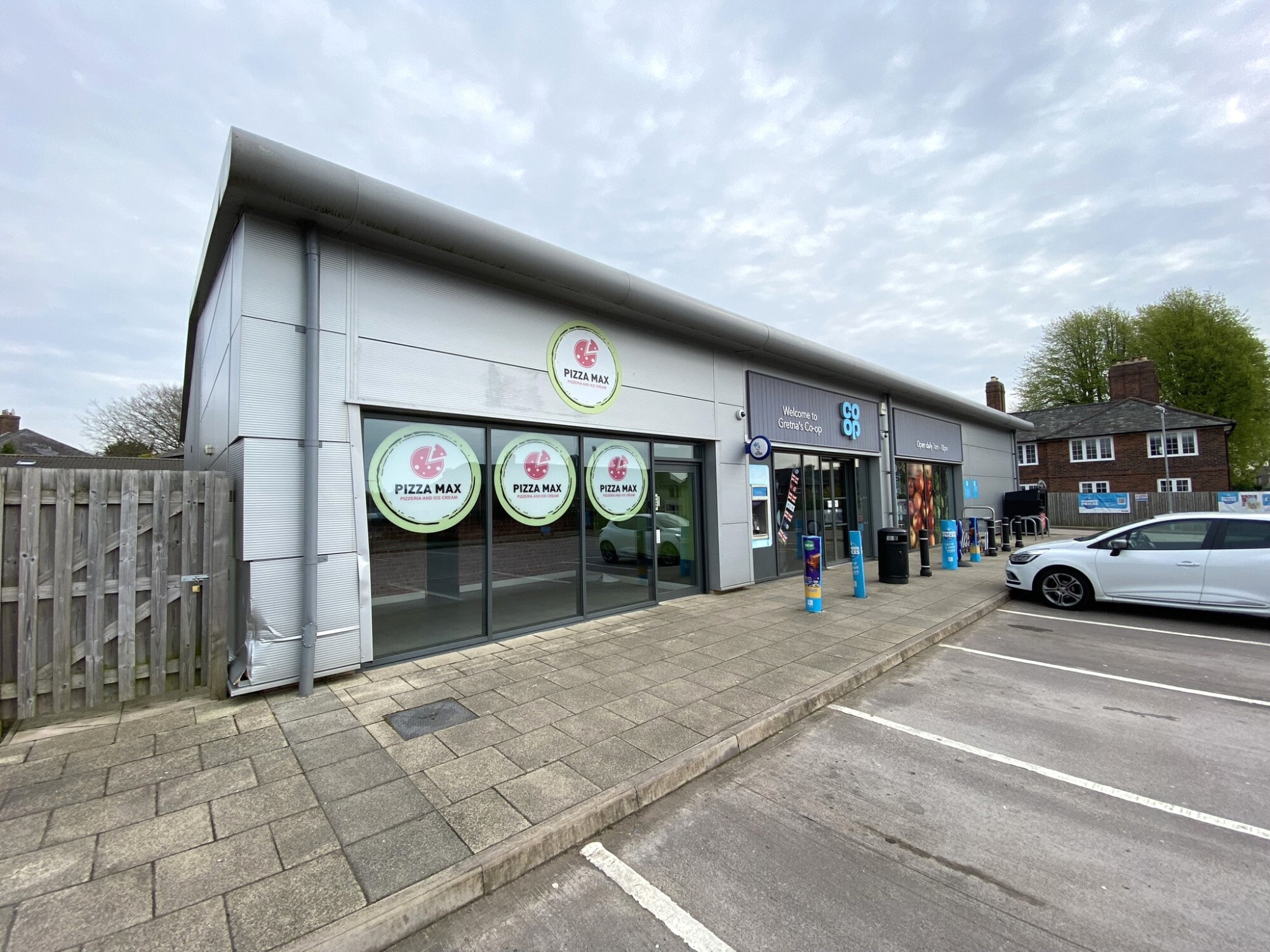 31 Annan Rd, Gretna for lease Primary Photo- Image 1 of 4