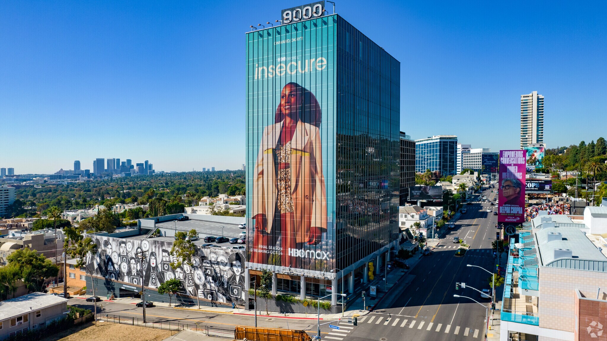 9000 W Sunset Blvd, West Hollywood, CA à louer Photo du bâtiment- Image 1 de 24