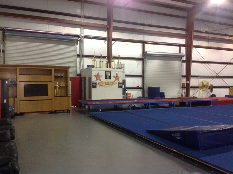 9050 16th Pl, Vero Beach, FL à louer - Photo intérieure - Image 3 de 14