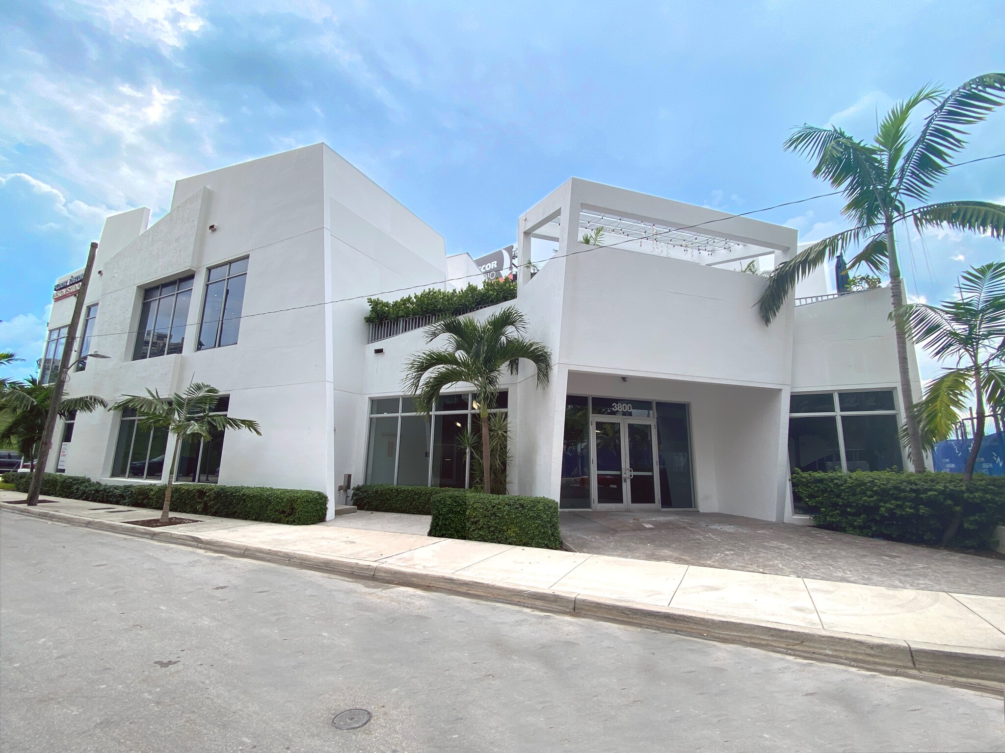 3800 NE Miami Ct, Miami, FL for lease Building Photo- Image 1 of 4