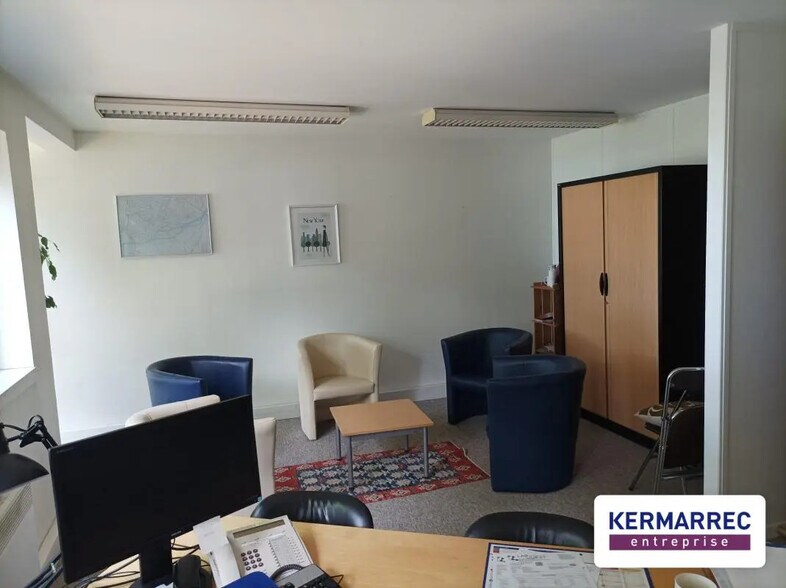 Bureau dans Orvault à louer - Photo du bâtiment - Image 2 de 5