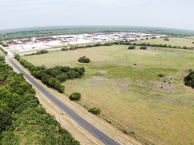 331 County Road 324, Jourdanton, TX for sale - Building Photo - Image 2 of 6