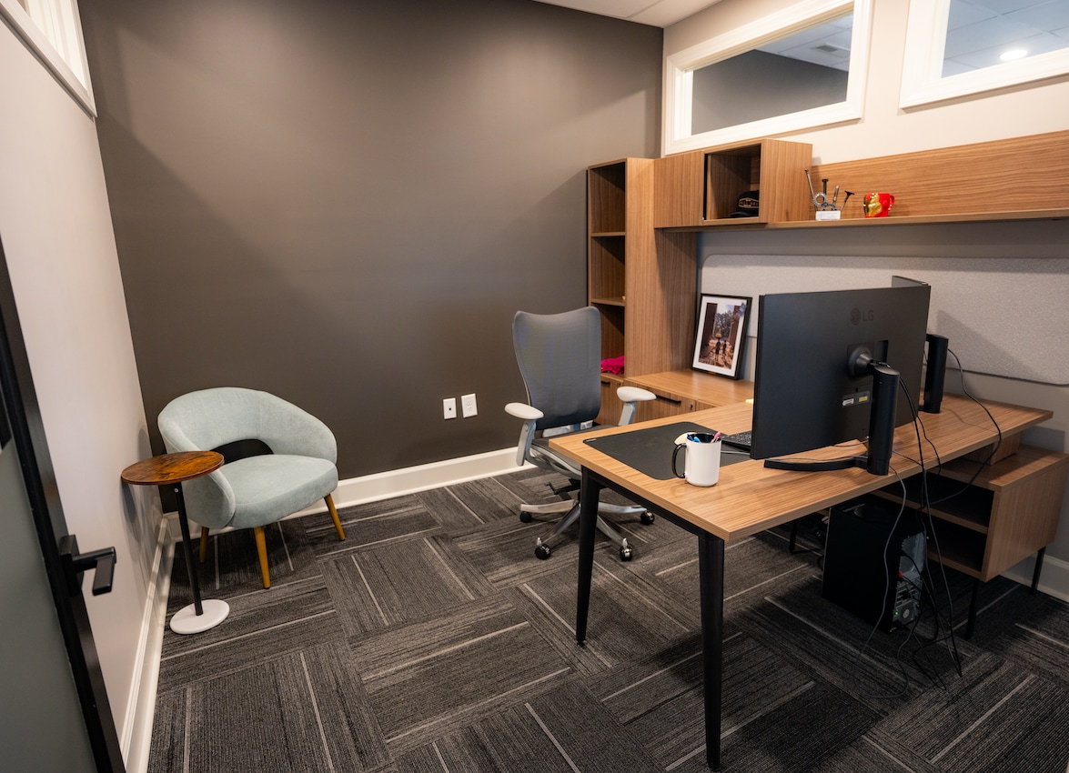 201 N Church St, Mooresville, NC for lease Interior Photo- Image 1 of 5