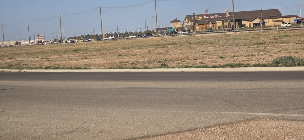 8295 TX Hwy 191, Odessa, TX à vendre - Photo du bâtiment - Image 2 de 7