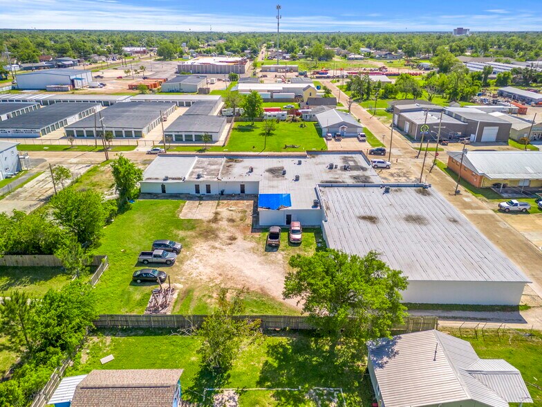 409 Scott St, Lake Charles, LA à vendre - Photo du bâtiment - Image 3 de 10
