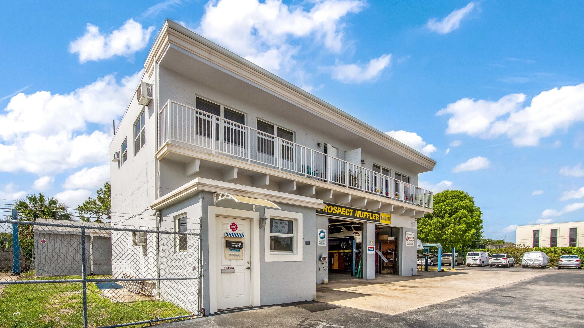 250 NE 44th St, Oakland Park, FL for sale Building Photo- Image 1 of 33