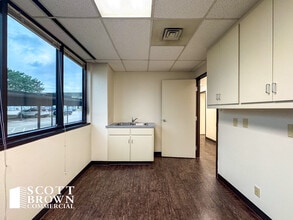 4401 N Interstate 35, Denton, TX for lease Building Photo- Image 2 of 5