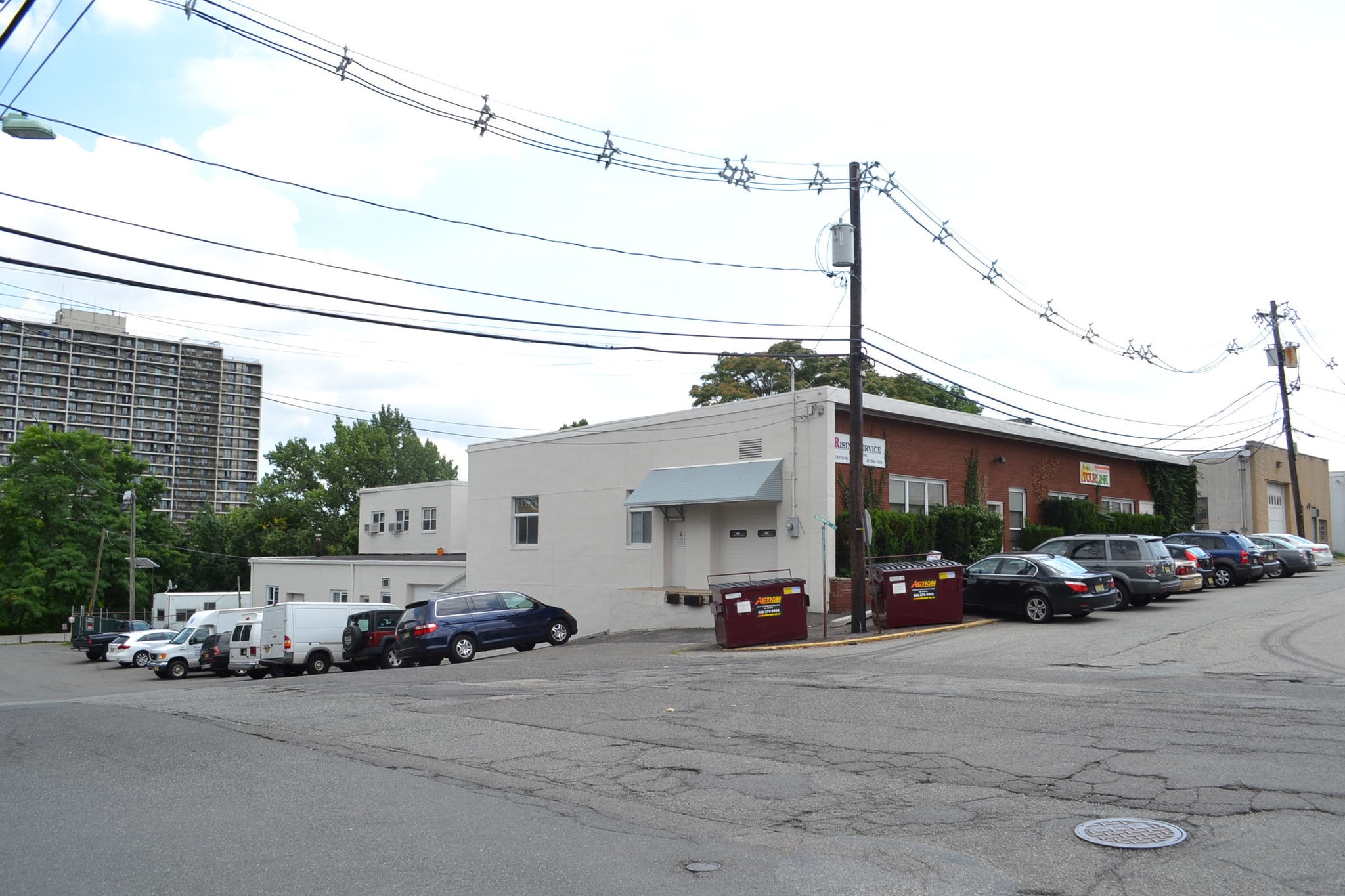 400 E Edsall Blvd, Palisades Park, NJ for lease Primary Photo- Image 1 of 17