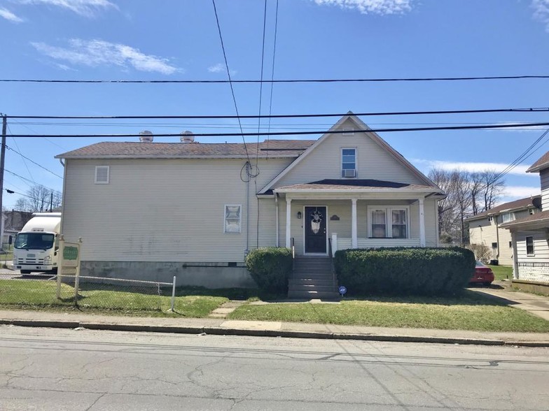 718 E Drinker St, Dunmore, PA à vendre - Autre - Image 1 de 1