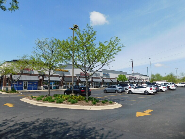 212-240 N Randall Rd, South Elgin, IL à louer - Photo du bâtiment - Image 2 de 14