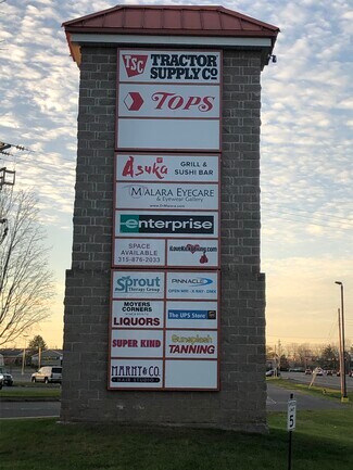 Plus de détails pour 8395-8417 Oswego Rd, Liverpool, NY - Commerce de détail à louer