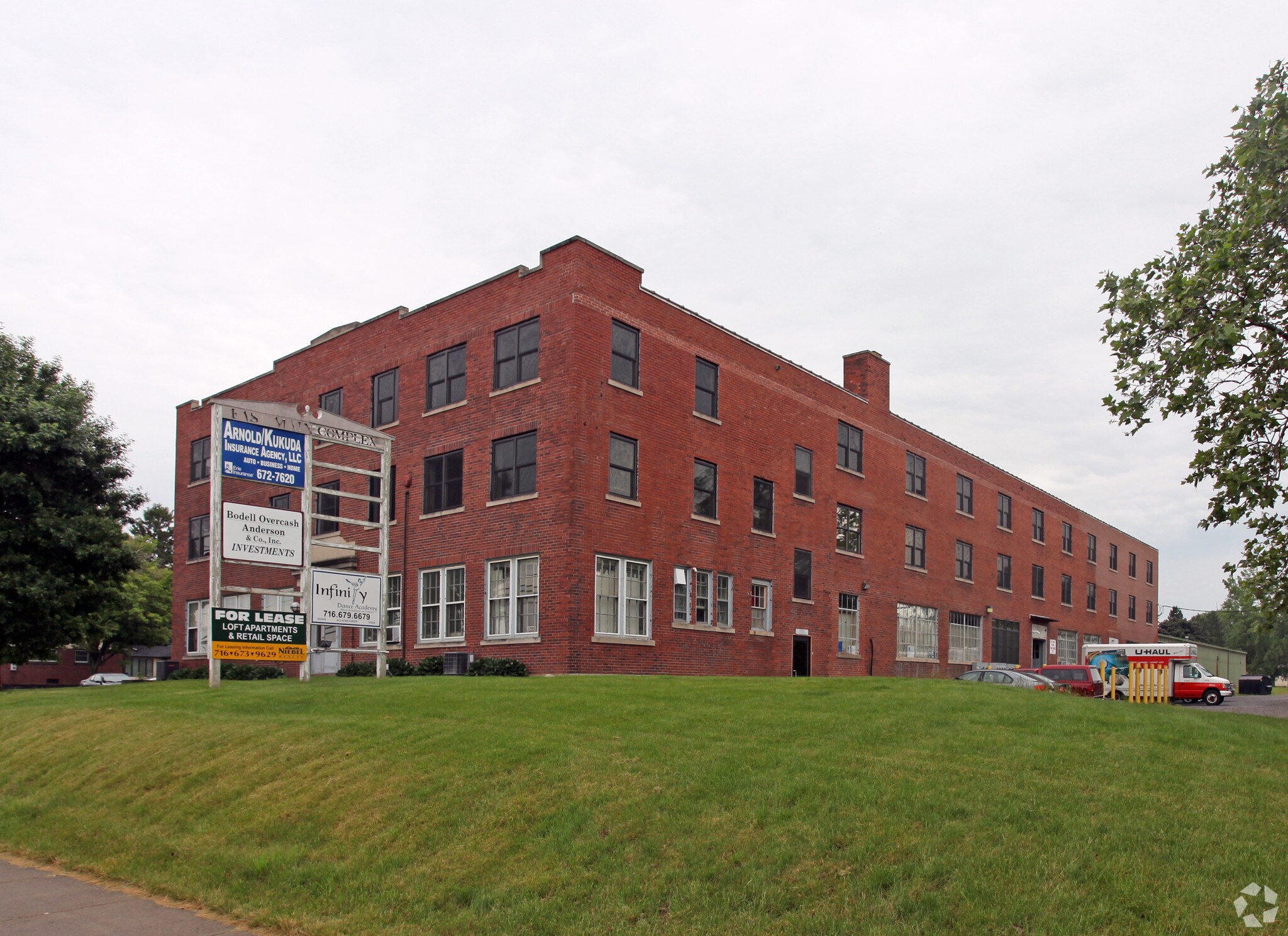 183 E Main Rd, Fredonia, NY à louer Photo principale- Image 1 de 3