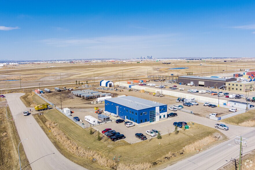 39 Technology Way SE, Calgary, AB à vendre - Aérien - Image 3 de 5