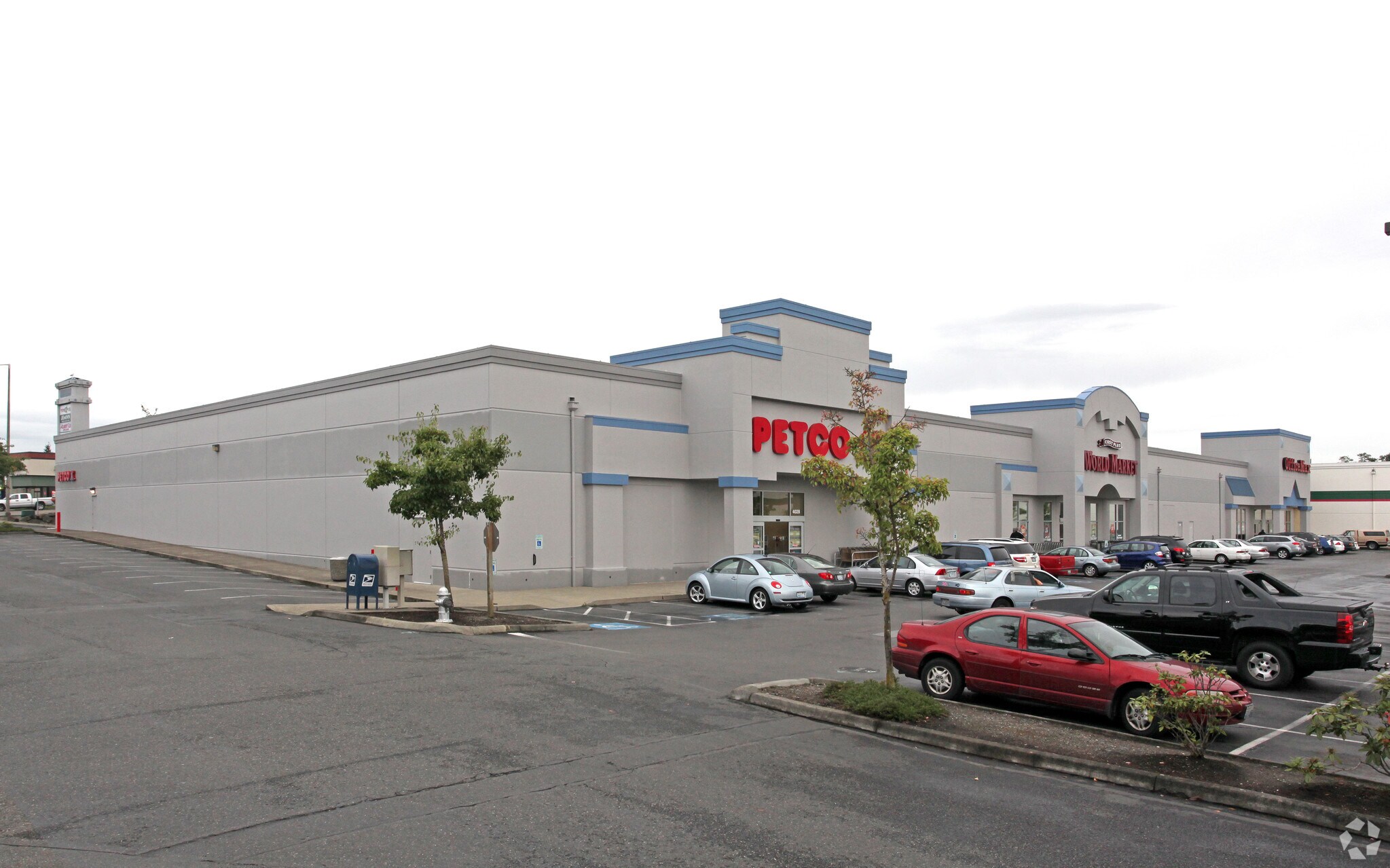 4028-4044 Tacoma Mall Blvd, Tacoma, WA for lease Building Photo- Image 1 of 5