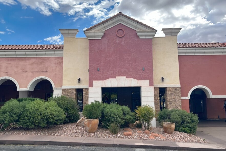 250 N Red Cliffs Dr, St George, UT for lease - Building Photo - Image 3 of 8
