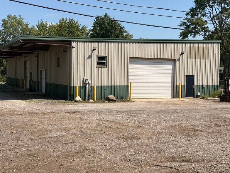 3810 N Kercheval Dr, Indianapolis, IN for sale - Building Photo - Image 2 of 16