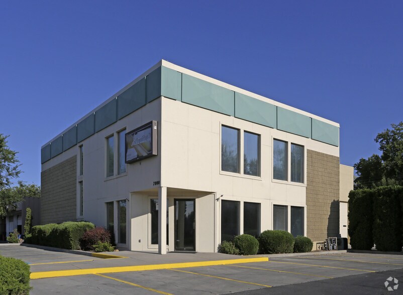 7000 W Overland Rd, Boise, ID for sale - Primary Photo - Image 1 of 1