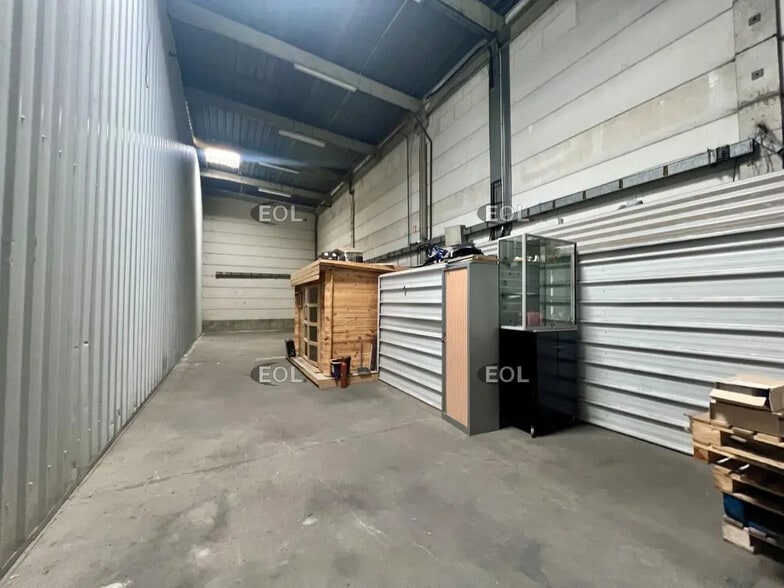 Flex in Aulnay-sous-Bois for lease - Interior Photo - Image 3 of 6