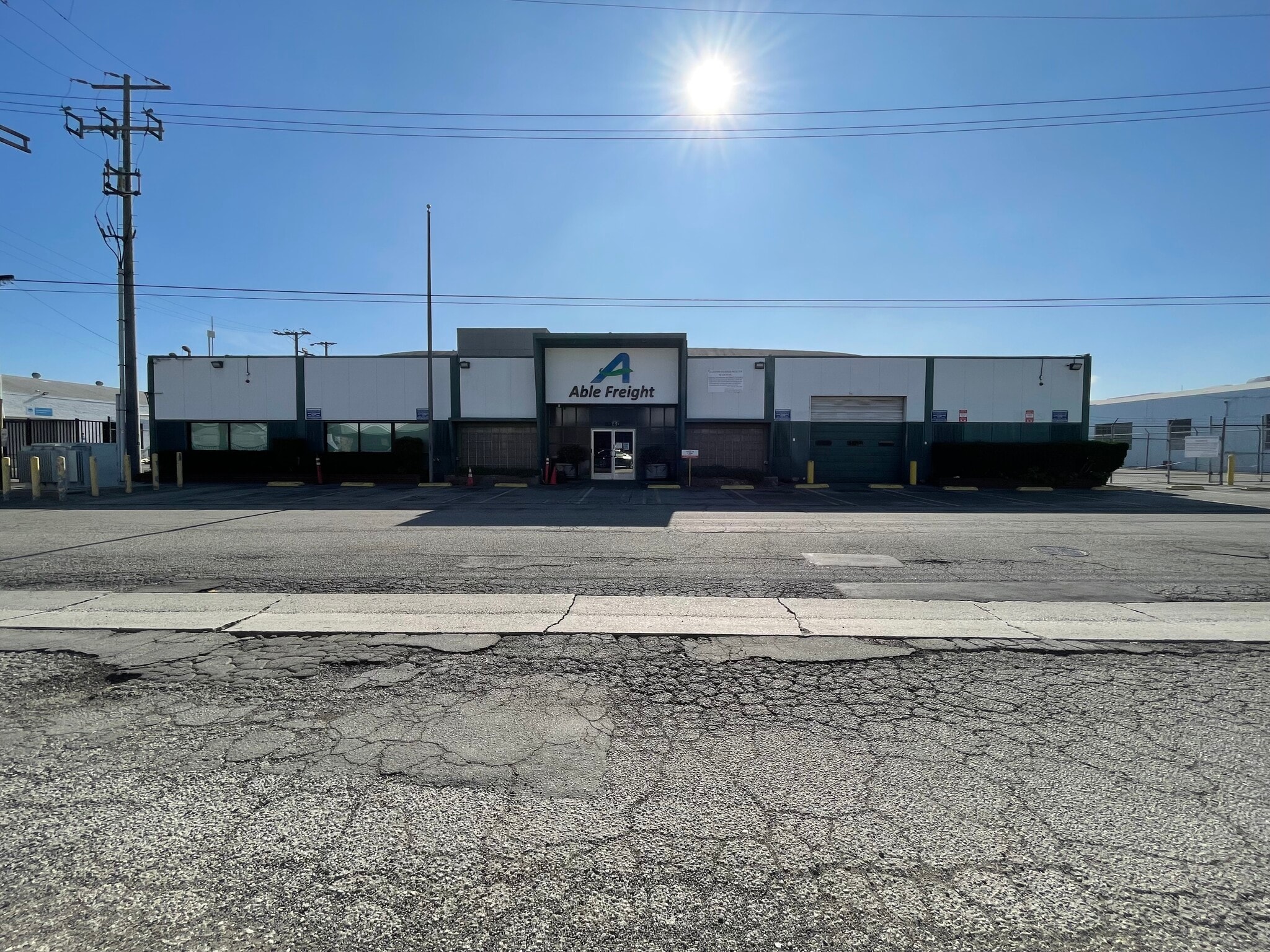 5340 W 104th St, Los Angeles, CA for sale Primary Photo- Image 1 of 10