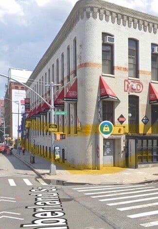 Plus de détails pour 70 Flushing Ave, Brooklyn, NY - Commerce de détail à louer