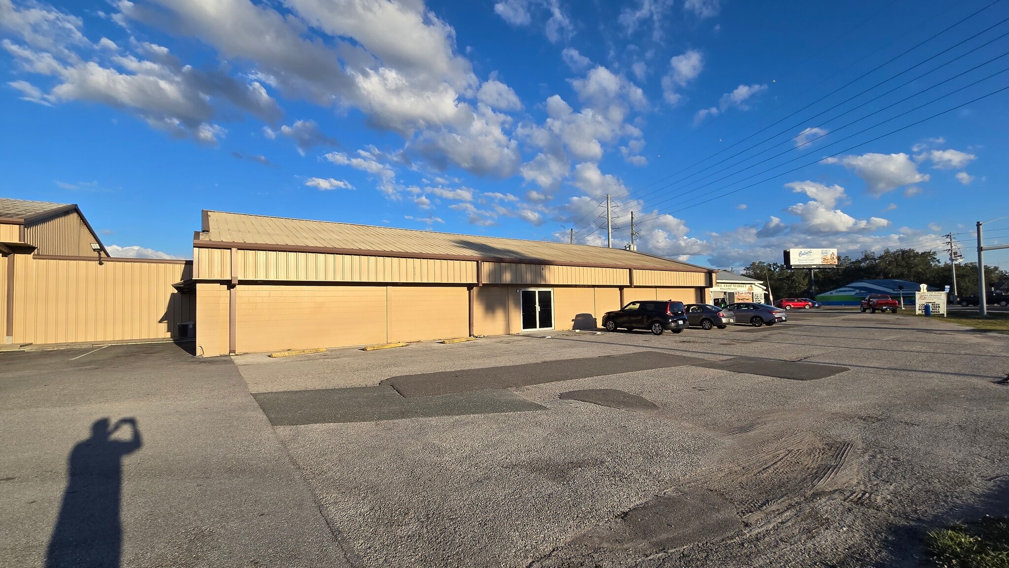 6520 Fort King Rd, Zephyrhills, FL for lease Primary Photo- Image 1 of 53