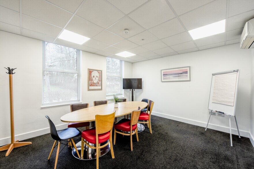 30 Worthing Rd, Horsham à louer - Photo intérieure - Image 3 de 11