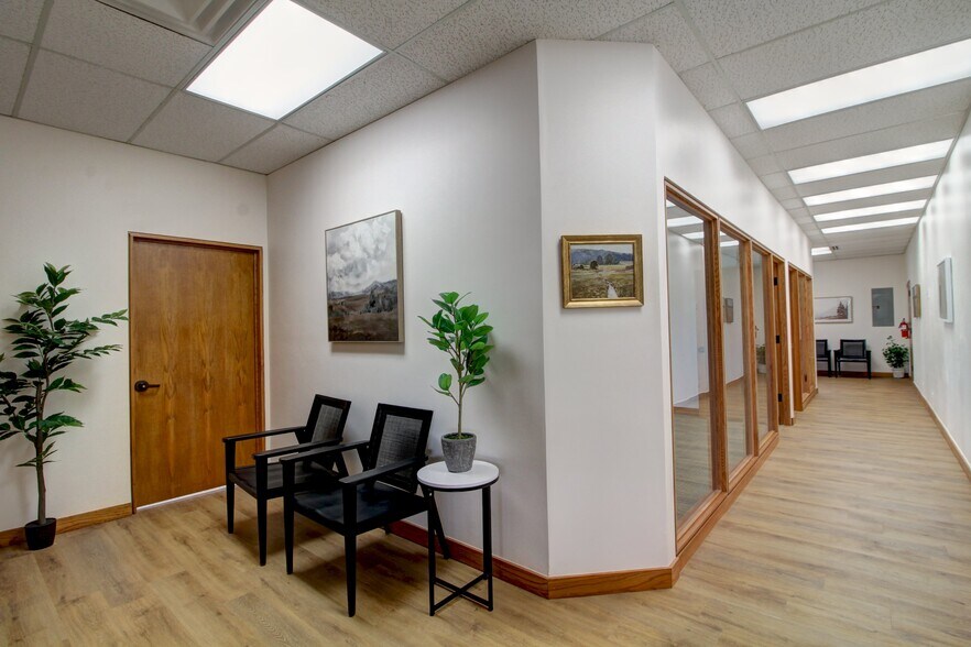 5600 Arapahoe Ave, Boulder, CO à vendre - Photo intérieure - Image 3 de 7