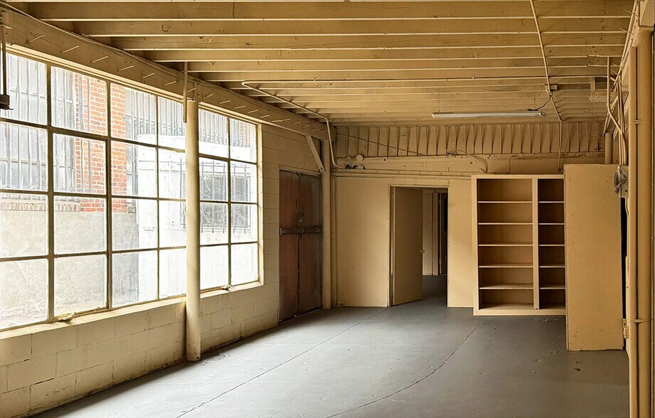 4435 S Santa Fe Ave, Vernon, CA à louer - Photo du bâtiment - Image 3 de 33