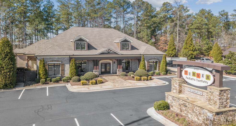 2155 Cedarcrest Rd, Acworth, GA à vendre - Photo principale - Image 1 de 1