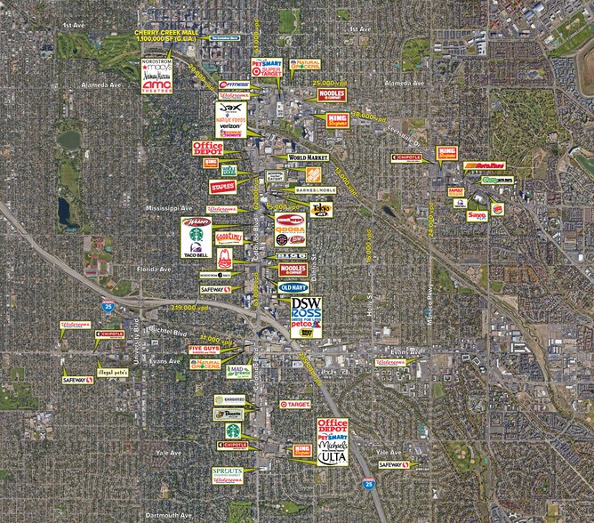 954 S Monaco Pky, Denver, CO à louer - Photo du bâtiment - Image 3 de 3